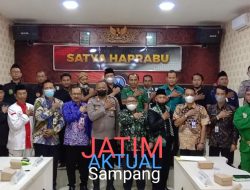 Zoom Meeting Para Ketua Perguruan Pencak Silat di Sampang Dengan Kapolda Jawa Timur